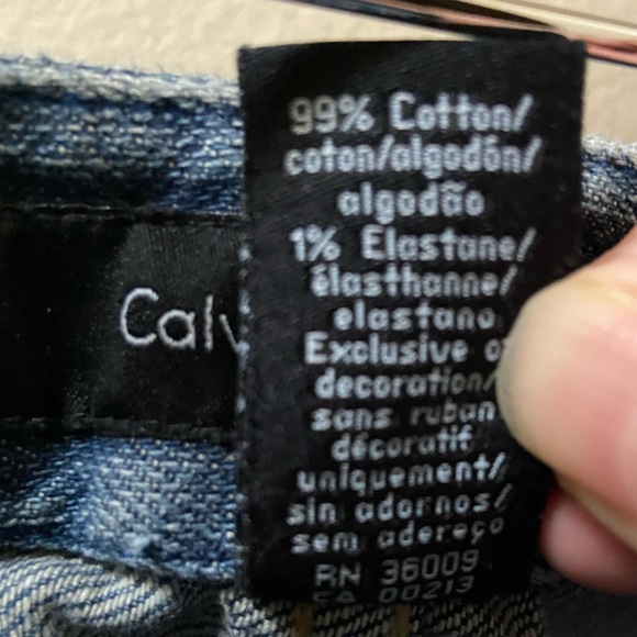 Calvin Klein cropped cuffed jeans - Picture 6 of 6